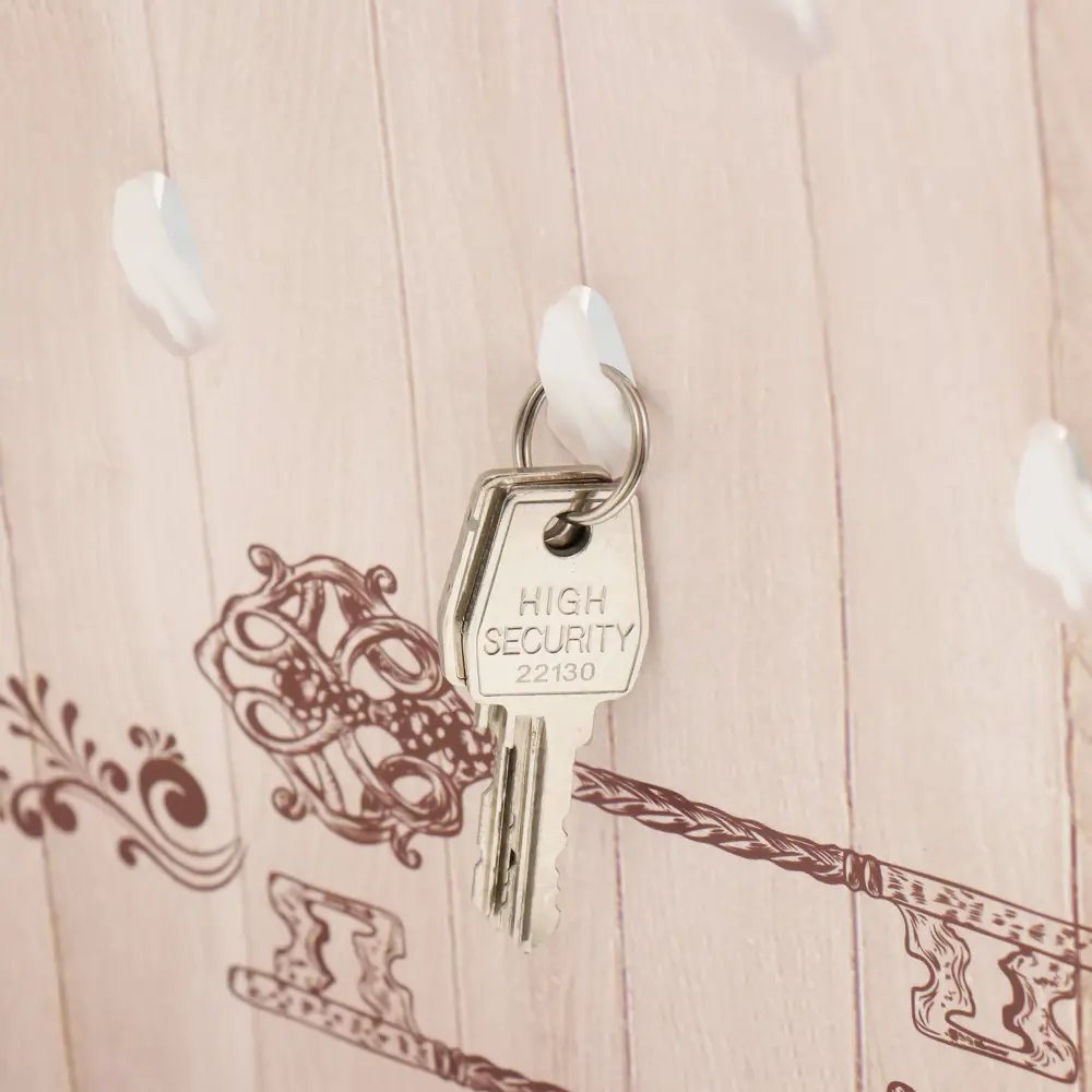 Фото 4 Ключница Simaland 9502871, пластик, 31.5x26.5 см, разноцветная