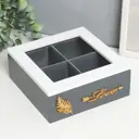 Шкатулка "Лист папоротника" бело-серая 18x18x7 см