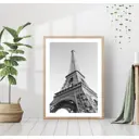 Постер 28 картин "Эйфелева башня" 50x70 см в подарочном тубусе без рамы