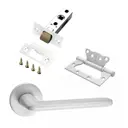 Комплект для межкомнатной двери Paulinidor ручки 546-06 slim + защелка 5-45 pl + петли б/врезки 2 шт белый
