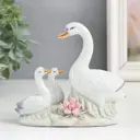 Сувенир "Лебедь с детками на полянке" 10 см