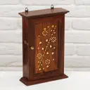 Ключница Simaland "Цветы с сердечками" дерево, 6x16x24 см, цвет коричневый