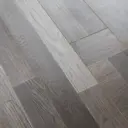 Ламинат Lamiwood Дуб Модерн 34 класс толщина 12 мм с фаской 1.66 м²
