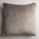 Подушка Inspire Flandria 45x45 см цвет серо-коричневый Fossil 3