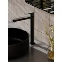 Смеситель для раковины Agger A2712144 однорычажный цвет черный матовый