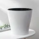 Кашпо 6628625 Альтернатива 21.5 см 5 л пластик белый