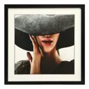 Картина "Незнакомка в шляпе" 50x50 см
