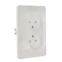 Розетка двойная встраиваемая Schneider electric Уют 1895820 цвет белый