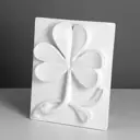 Гипсовая фигура ветка клевера 32.5x41x6.5 см