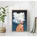 Постер 28 картин Девушка с перьями на голове Эми Джадд 50x70 см, в подарочном тубусе без рамы