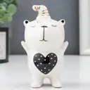 Новогодняя фигурка Simaland Медвежонок в колпаке, с сердечком на пузе белый с золотом 11x5.5x6.7 см