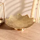 Блюдо сервировочное 21x9x21 см Indian Handicrafts Лепестки латунь цвет золотистый