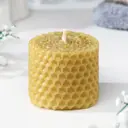 Свеча из вощины медовая 4 см с маслом Гвоздика репелентная