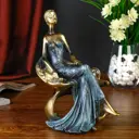 Фигурка сувенирная Simaland Леди в вечернем наряде на банкетке 22.5x14x12.3 см