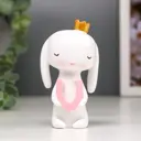 Сувенир интерьерный "Белая Зайка в короне, с буковкой" 10.5x4.5x6.3 см