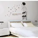 Наклейка интерьерная "Малышка с одуванчиками" 50*70 см