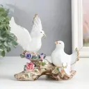 Сувенир "Голуби на цветочной ветке" 12 см
