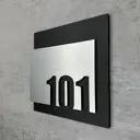 Цифры на дверь квартиры Бестмедиа самоклеящиеся №101 15x12 см царапанное серебро