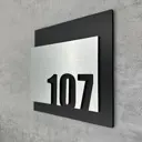 Цифры на дверь квартиры Бестмедиа самоклеящиеся №107 15x12 см царапанное серебро