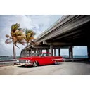 Фотообои флизелиновые DeliceDecor И 134 Автомобиль под мостом 400x270см