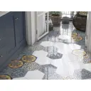 Керамический гранит Kerama Marazzi Парк Гуэля белый 29x33.4см, цена за упаковку