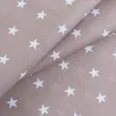 Ткань для шитья Дельта текстиль рисунок звезды на кофейном, поплин, ширина 150 см, цена за 1 метр погонный