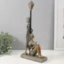 Сувенир полистоун Парочка в наушниках - встреча бронза с патиной 175х6х37 см 10325837