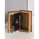 Сейф-книга дерево кожзам Фёдор Достоевский. Преступление и наказание тиснение 21х13х5 см 1055335