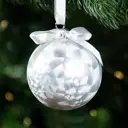 Шар елочный KREAFORTA морозный рисунок ø8 см белый