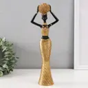 Декоративный предмет Сима-ленд Африканка с плетёным круглым кувшином золото