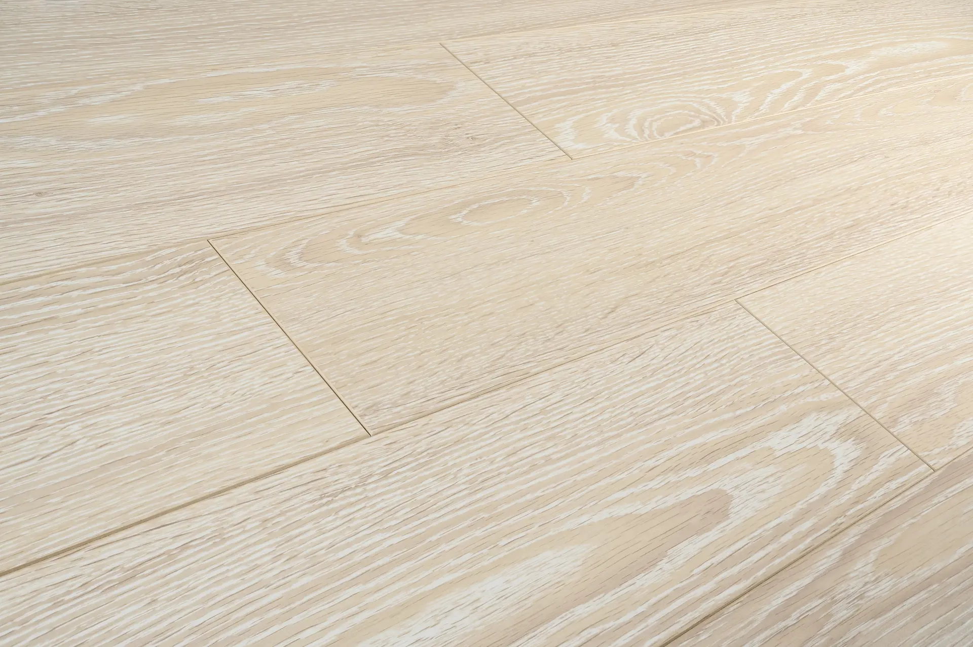 Изображение товара Ламинат Welliger Royal Premium Дуб Киль 33 класс толщина 12 мм с фаской 1.81 м²