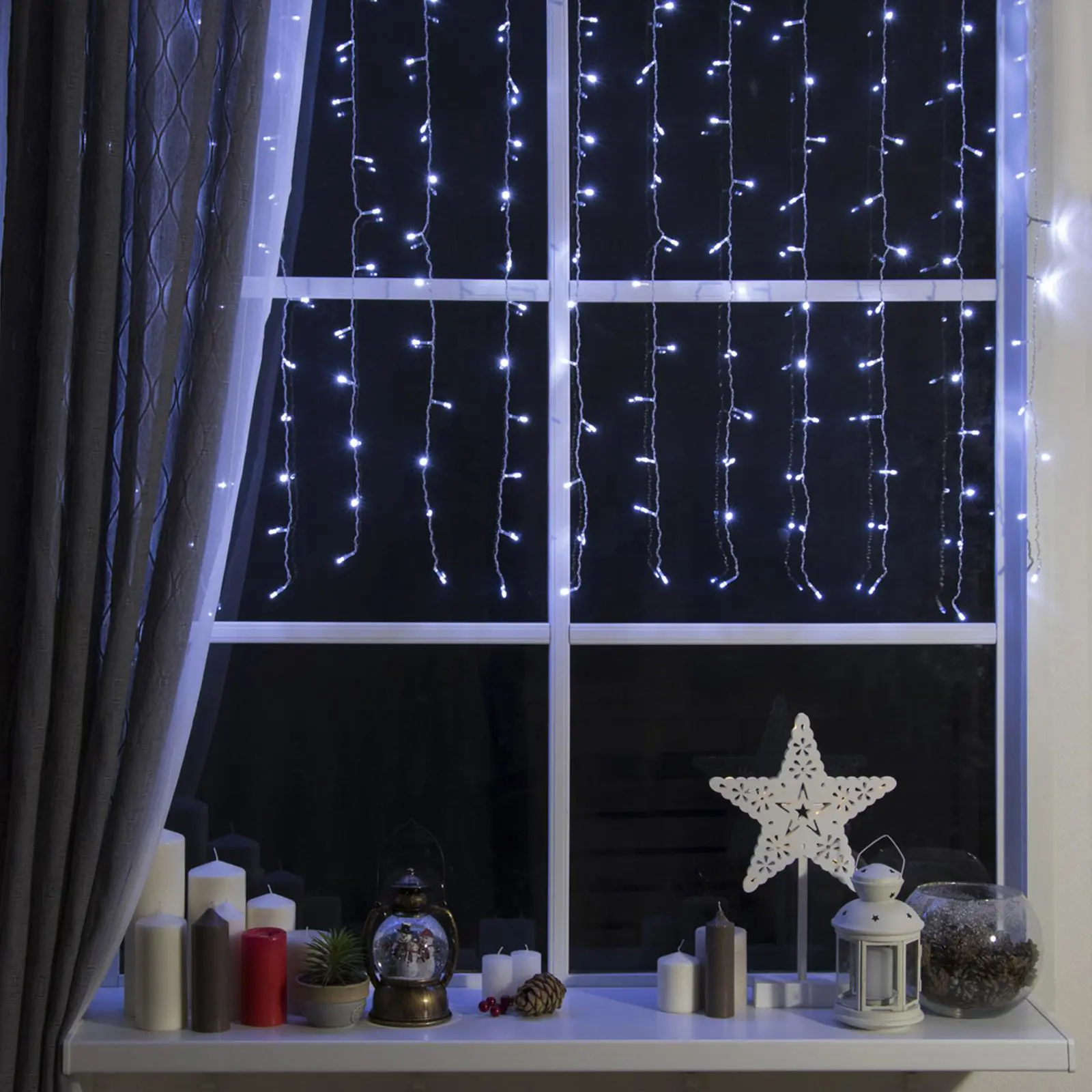Изображение товара Электрогирлянда комнатная Luazon lighting 1080453 занавес 1.5x1.5 м 180 ламп холодный белый 8 режимов работы