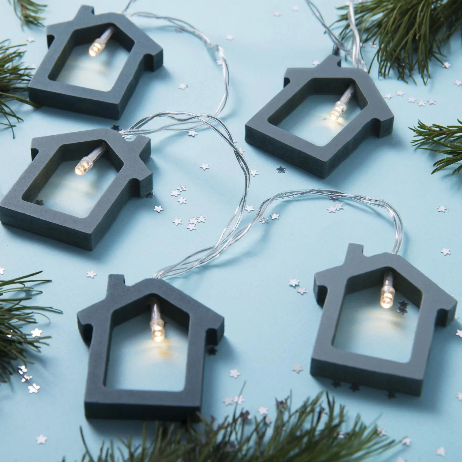 Изображение товара Электрогирлянда комнатная Luazon lighting 3667538 нить 1.5 м 10 ламп бесцветный 1 режим работы