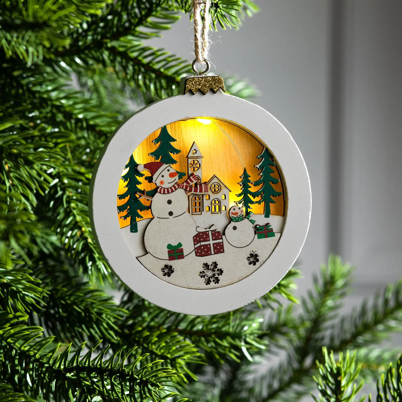 Изображение товара Елочная игрушка Шар со снеговиками Luazon lighting 6117364 1.5 см х 11 см белый