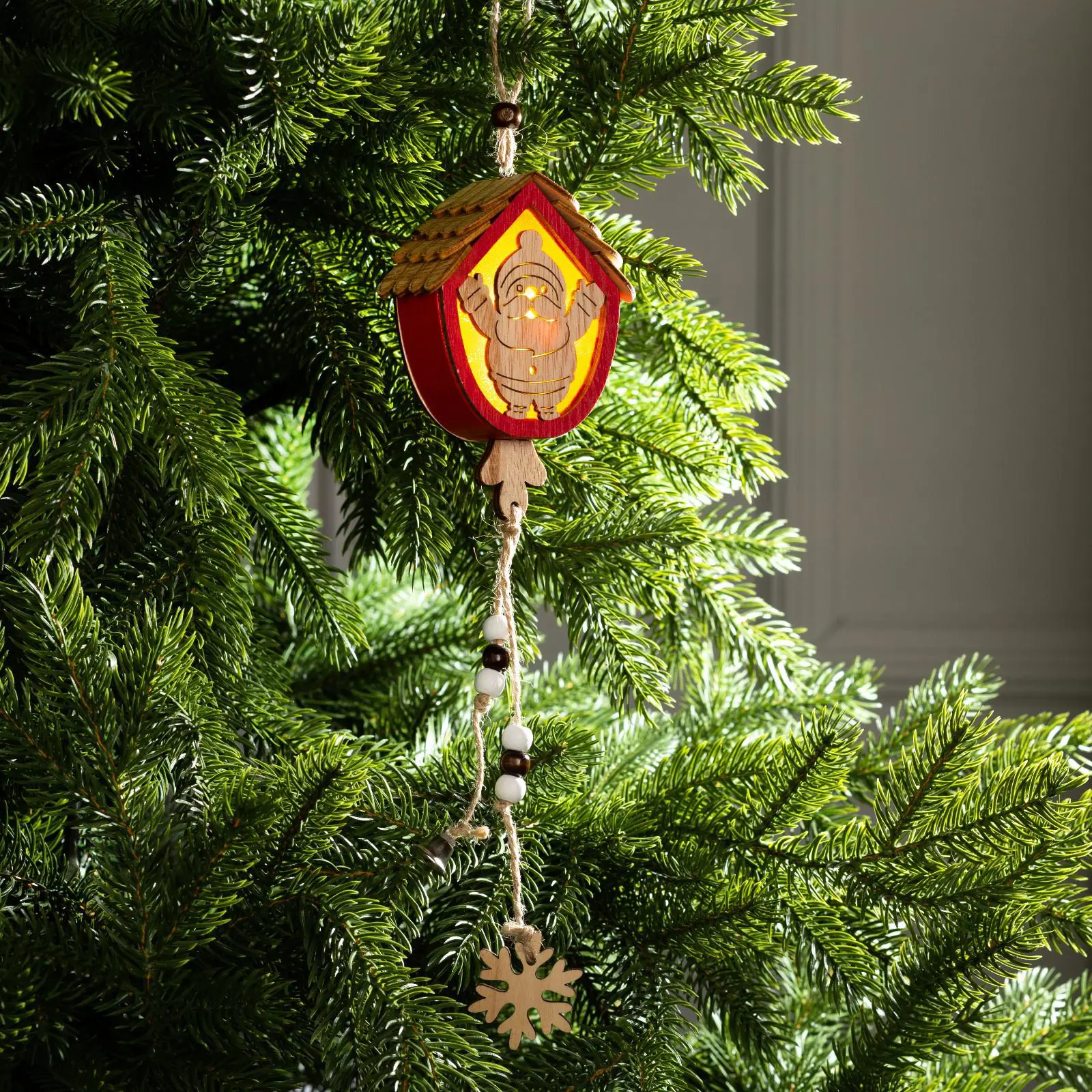 Изображение товара Елочная игрушка Домик с дедом морозом Luazon lighting 6117344 4 см х 8 см красный