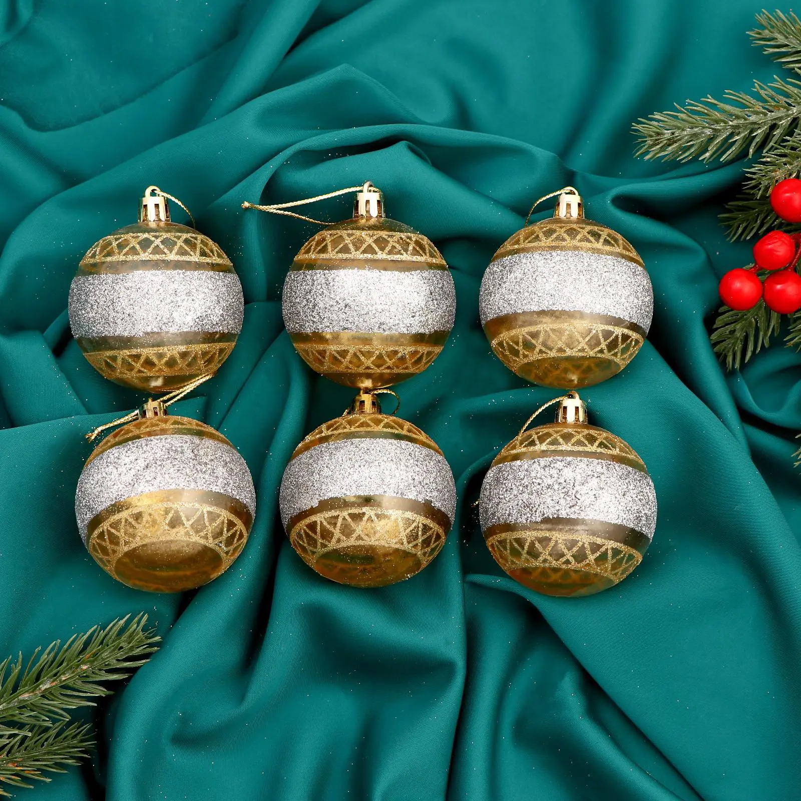 Изображение товара Набор елочных шаров Зимнее волшебство 6536809 Флориан 6 см пластик жёлтый/золотой 6 шт