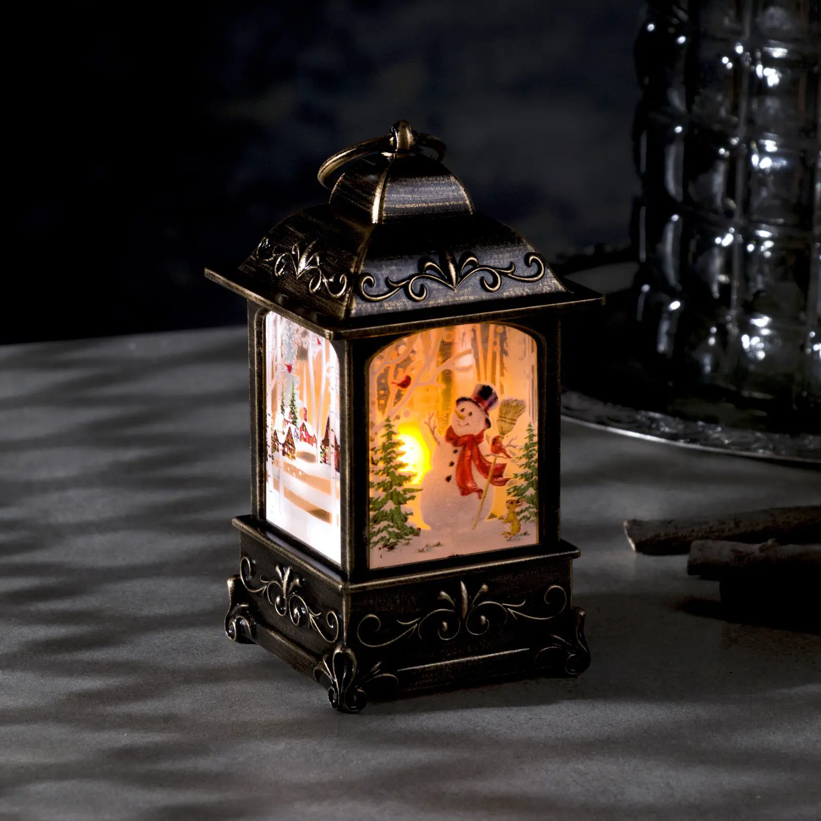 Изображение товара Светящаяся электрическая фигура Снеговик в лесу для дома Luazon lighting 1 ламп h 13.5 см оранжевый/медный