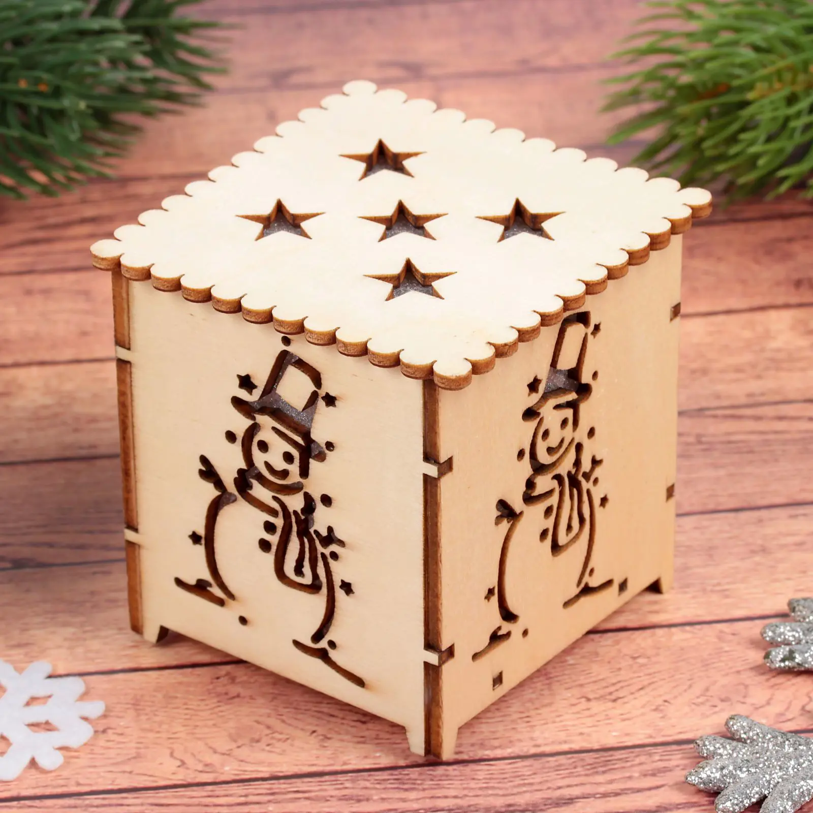 Изображение товара Светящаяся электрическая фигура Снеговик для дома Лесная мастерская 1 ламп h 6.7 см бежевый