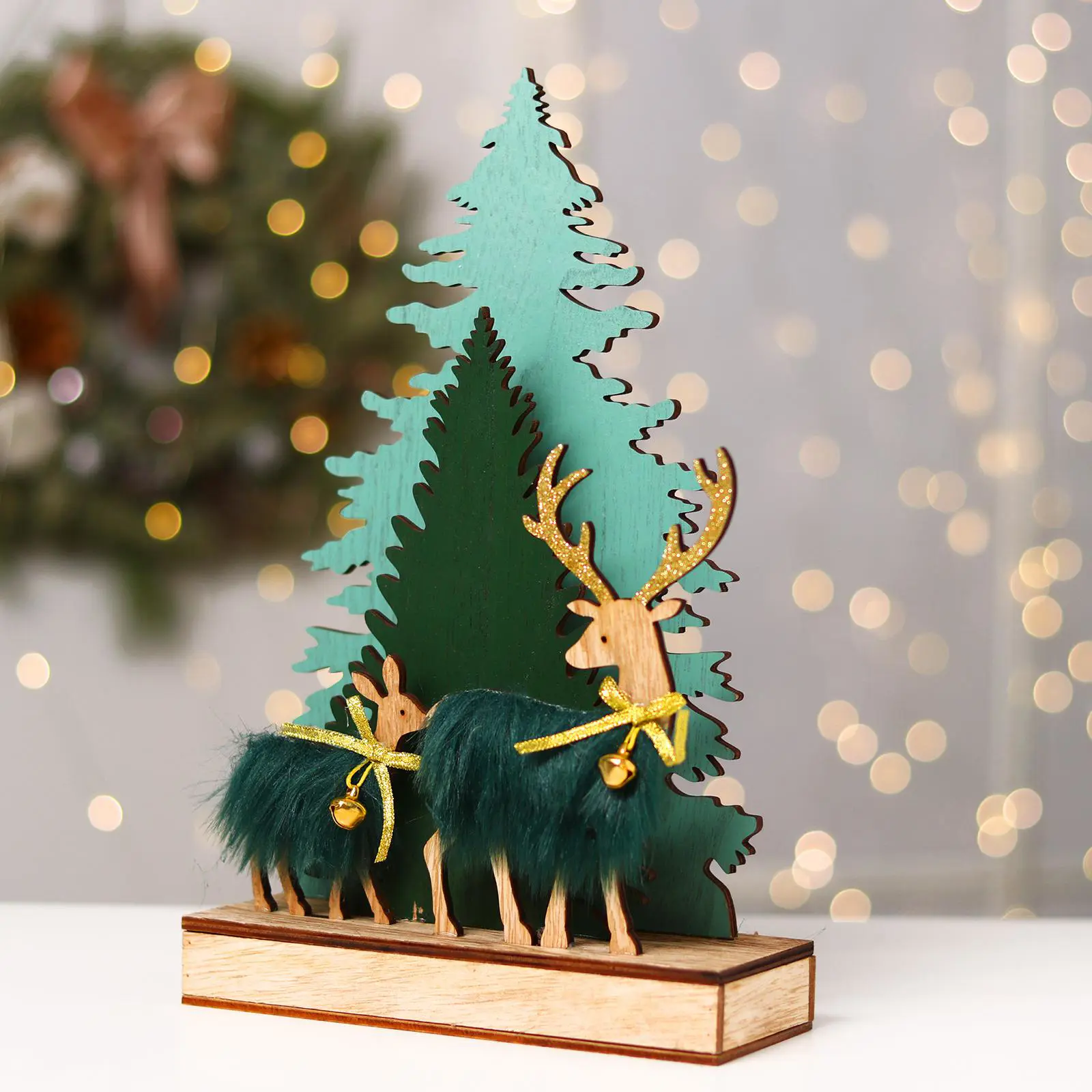 Изображение товара Светящаяся электрическая фигура Ёлочки и олени с колокольчиком для дома Лесная мастерская 1 ламп h 29 см разноцветный