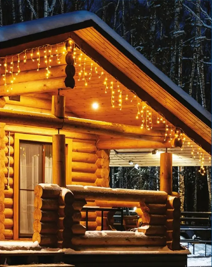 Изображение товара Электрогирлянда универсальная Uniel бахрома 6х0.7м 300 ламп теплый белый свет 8 режимов работы