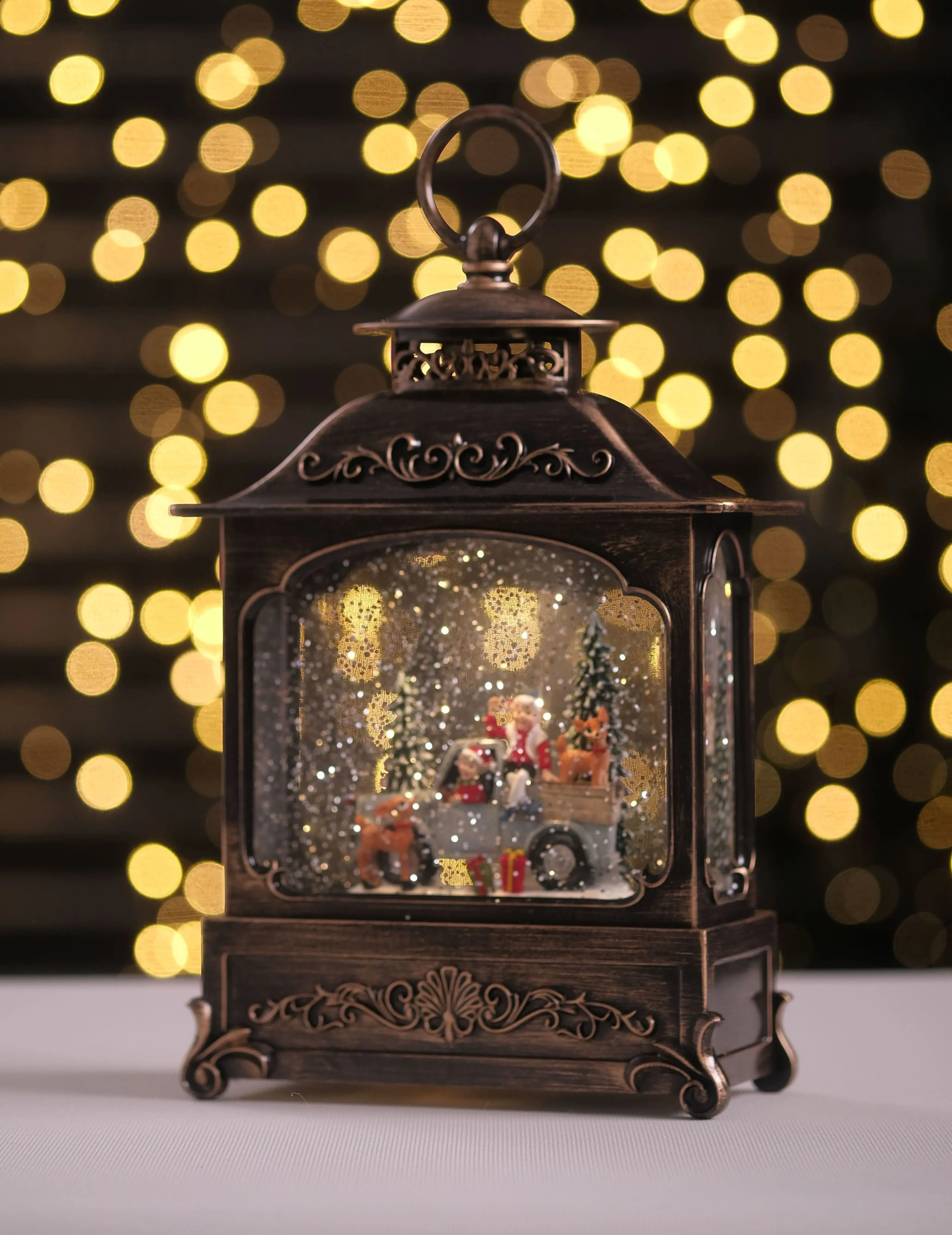 Изображение товара Новогоднее украшение Merry Green Фонарь 26x16x8.5 см с подсветкой и музыкой