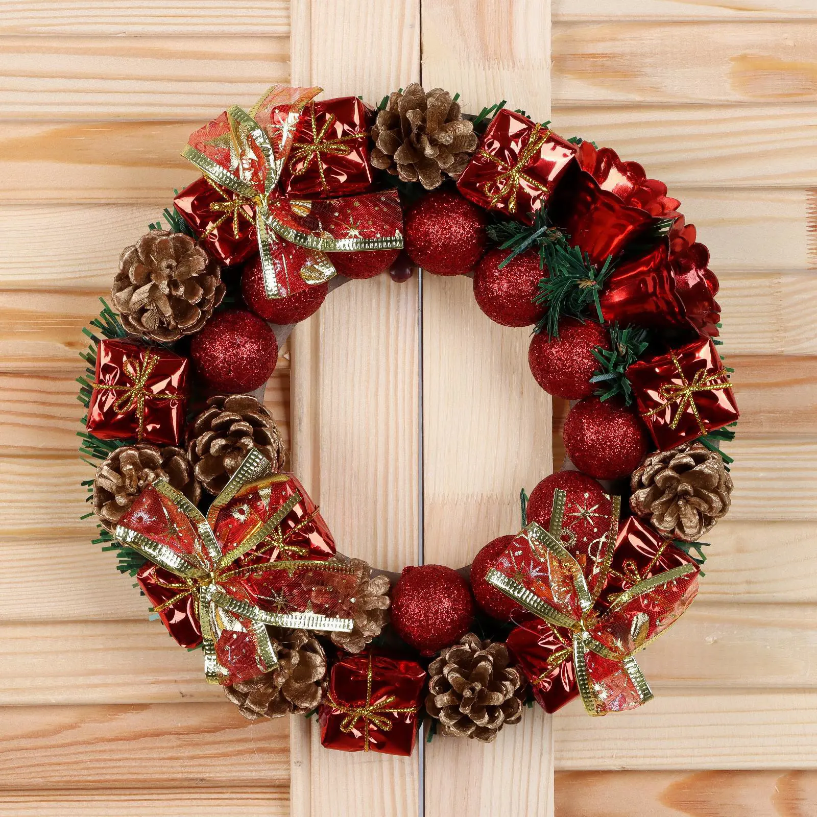 Изображение товара Рождественский венок Зимнее волшебство 2372214 ø 22 см с декором