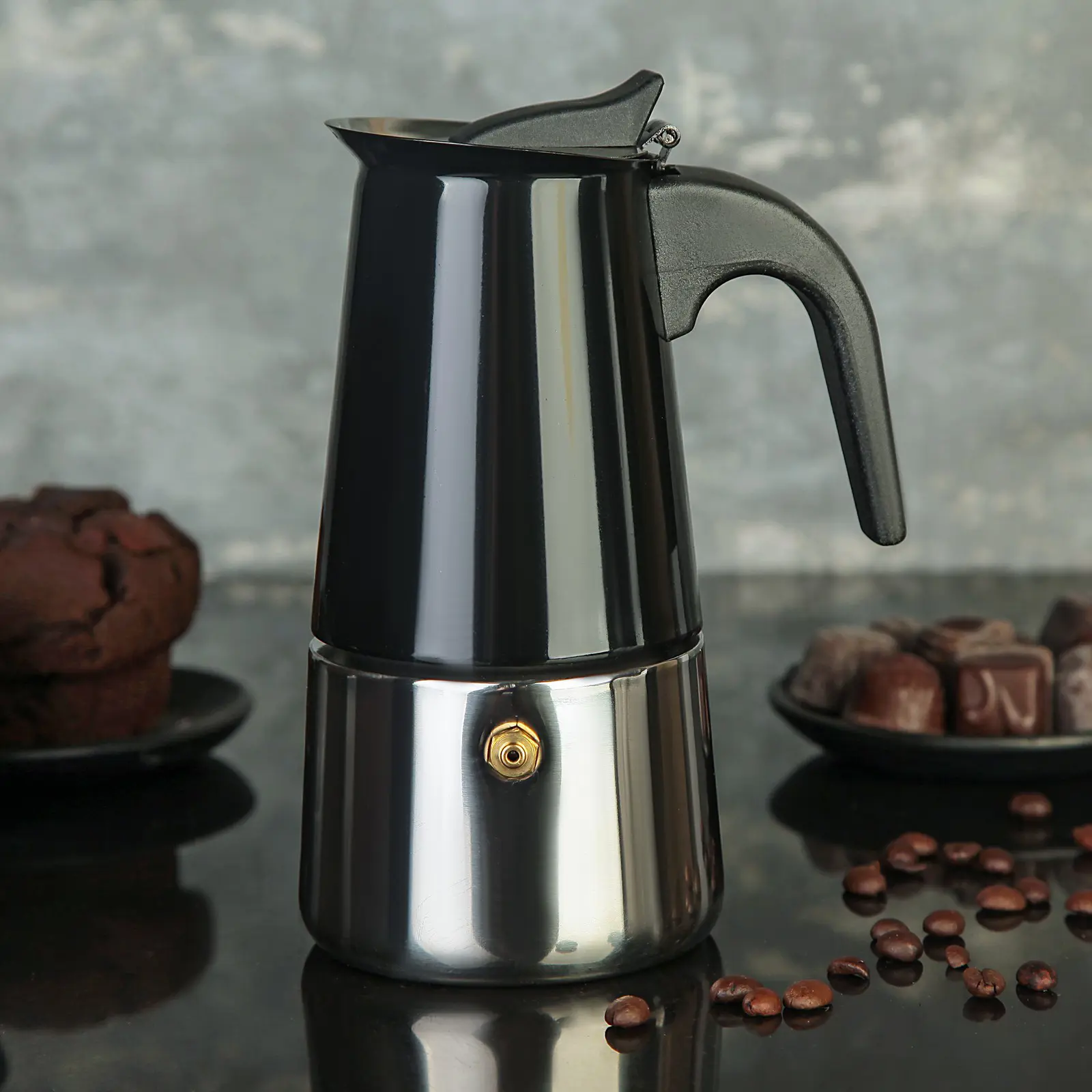 Изображение товара Гейзерная кофеварка Доляна Итальяно 200 мл 1 чашка пластик и металл цвет черный