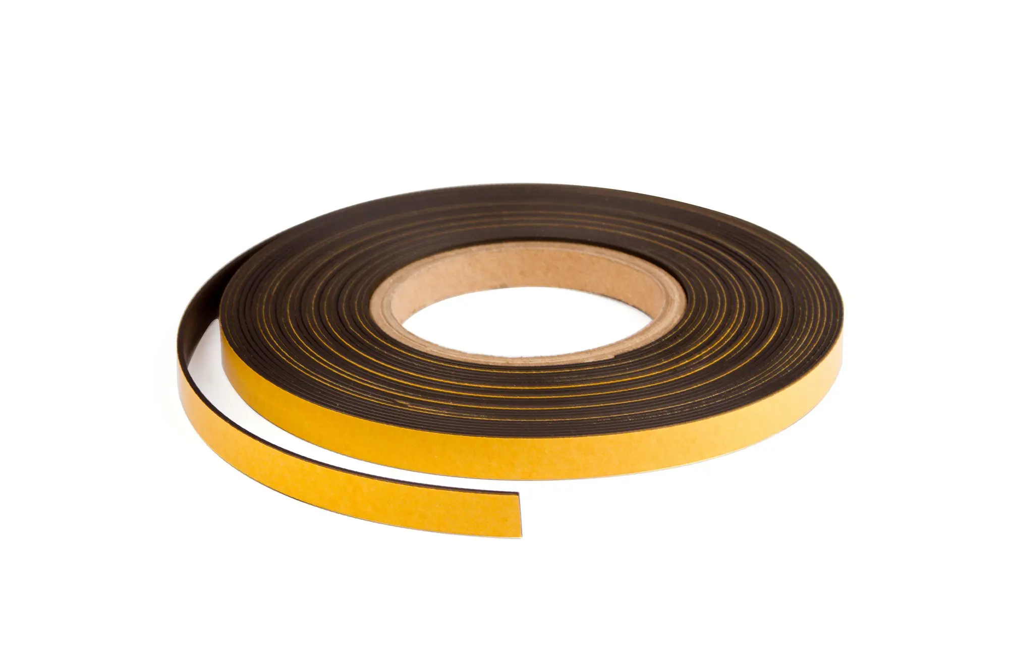 Изображение товара Магнитная лента Forceberg с клеевым слоем 12.7 мм рулон 10 м тип Б