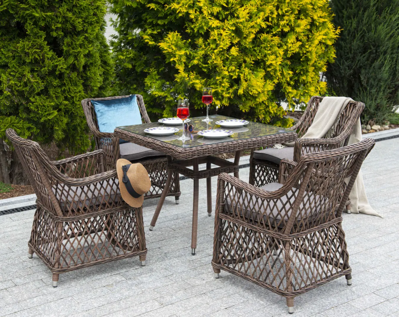 Изображение товара Садовая мебель для обеда 4sis Айриш искусственный ротанг коричневый:стол, 4 кресла