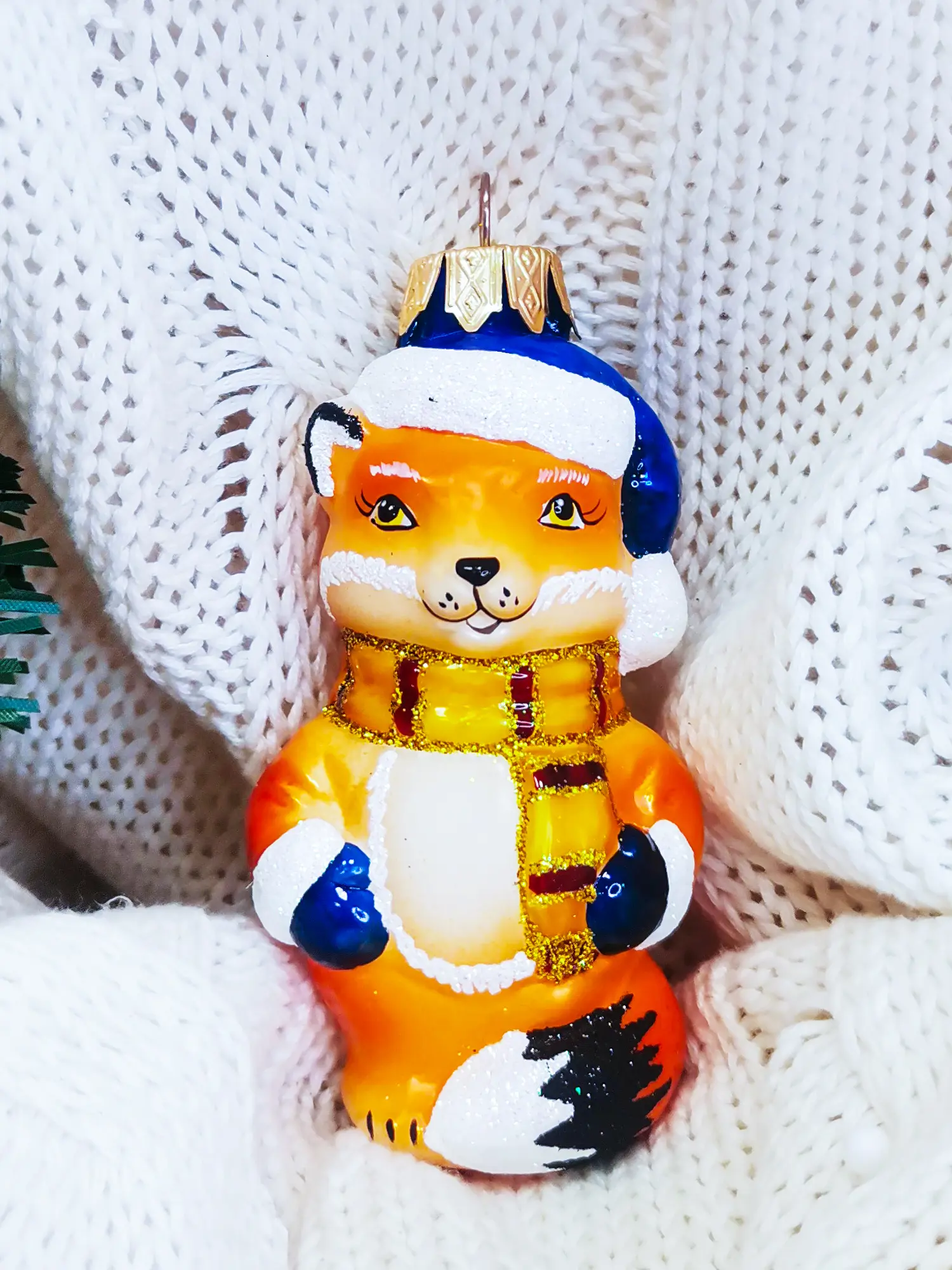 Изображение товара Елочная игрушка Белочка с шарфом Коломеев АУ-355 8 см х 4 см разноцветный