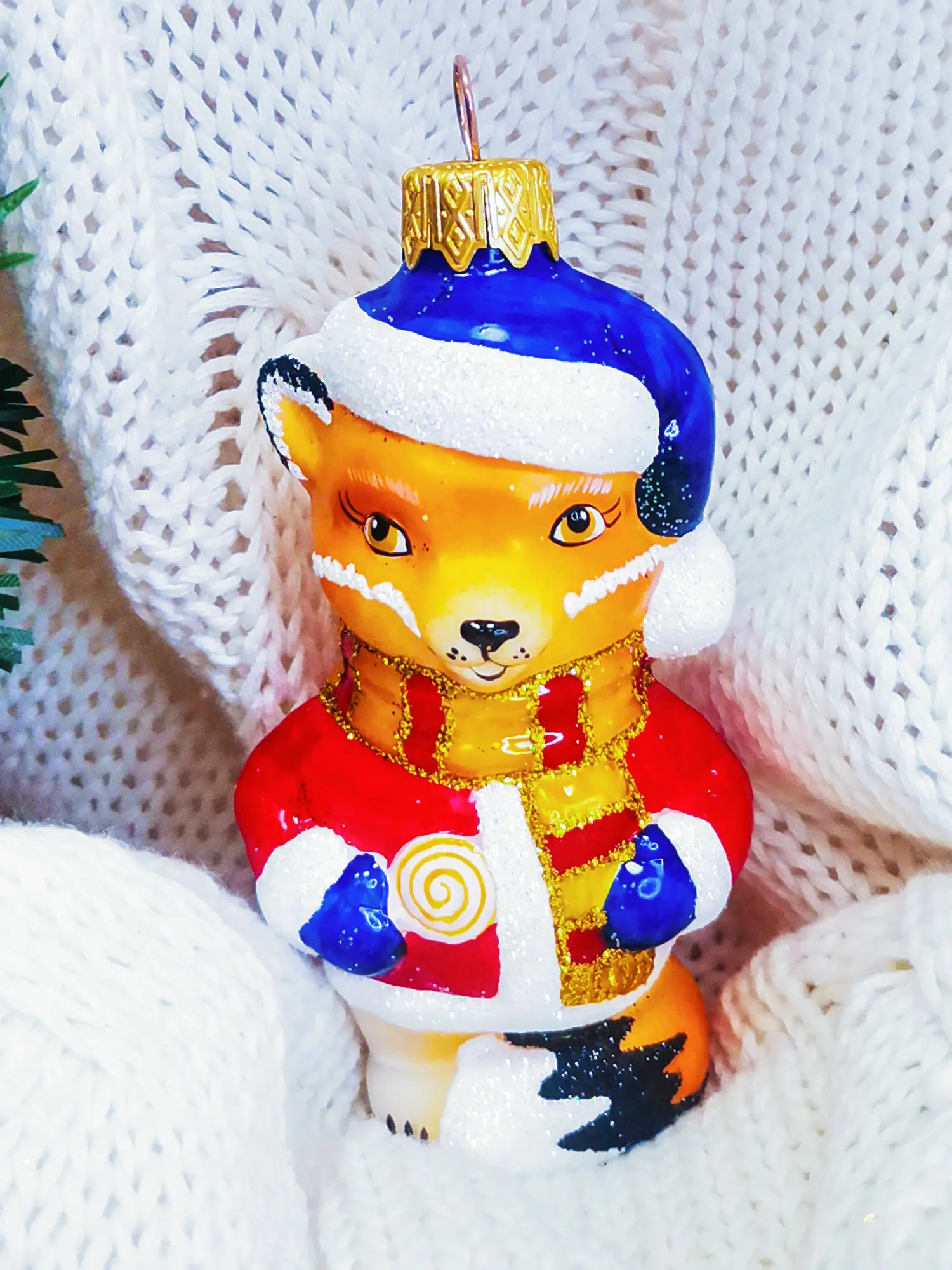 Изображение товара Елочная игрушка Лисичка в кафтане Коломеев АУ-354 8 см х 4 см разноцветный