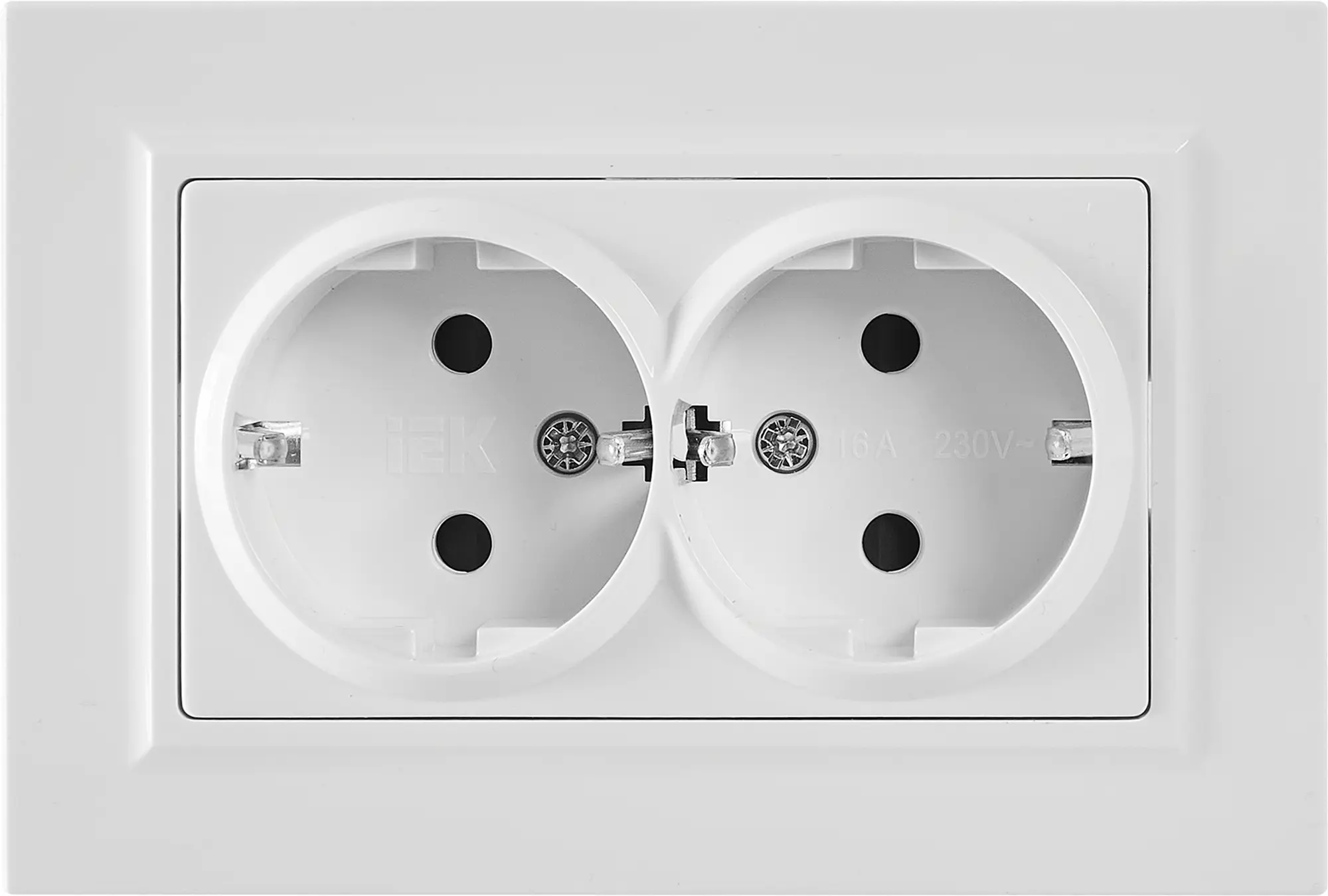 Изображение товара Розетка IEK Brite РСш12-3-БрБ с заземлением и шторками белого цвета