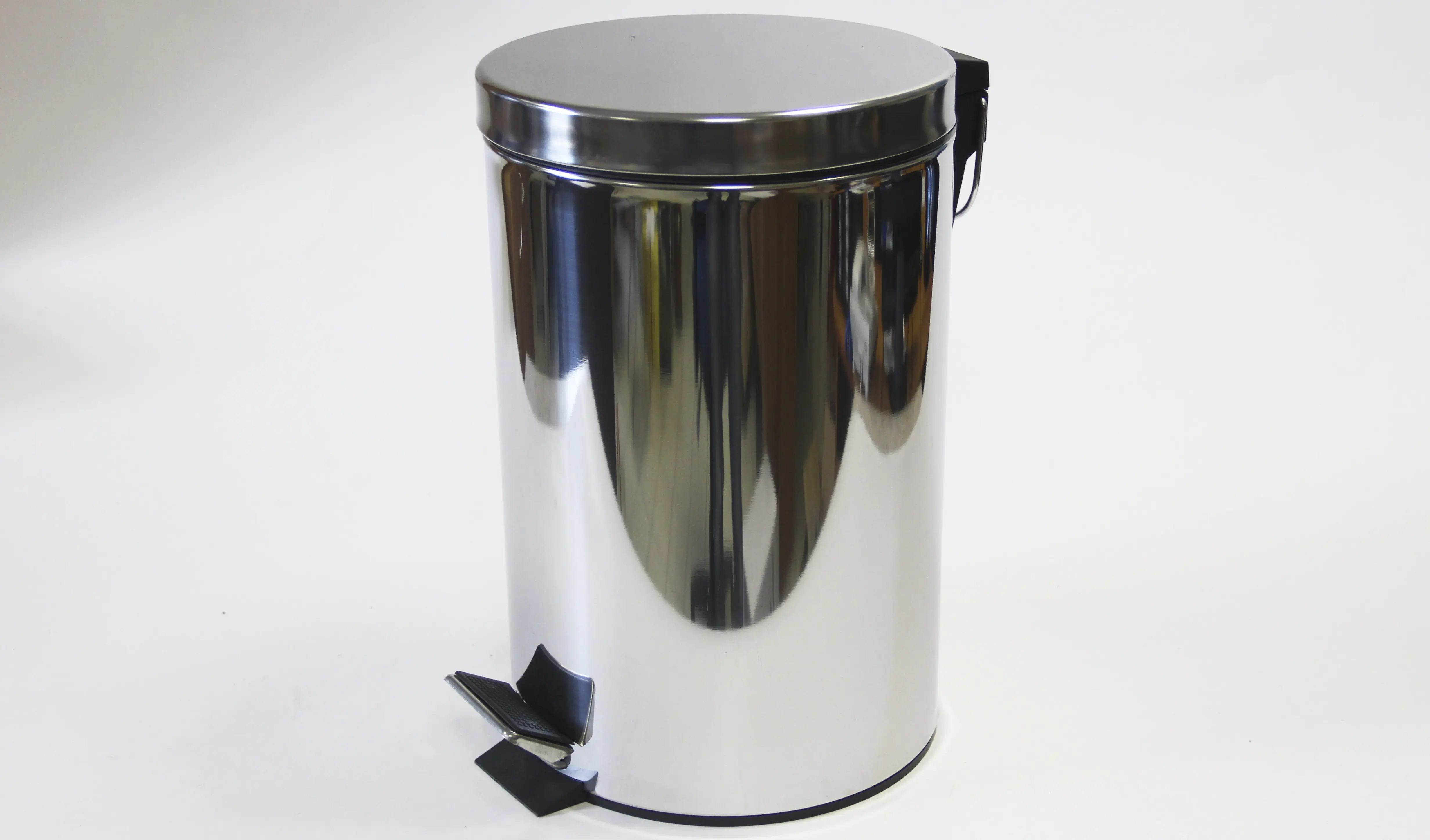 Изображение товара Мусорное ведро 8 л 160002 металл/пластик цвет хром