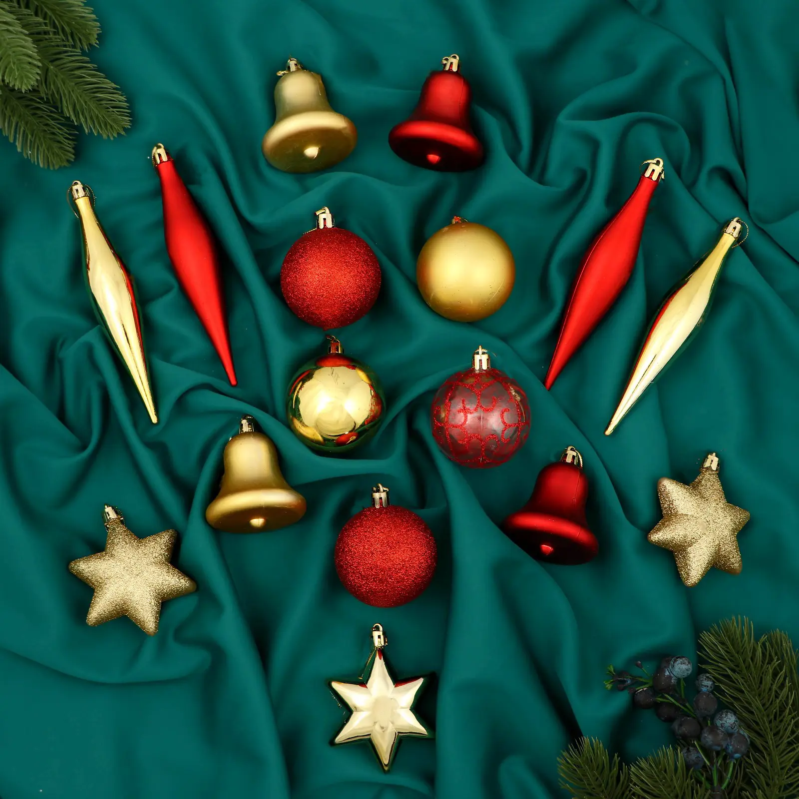 Изображение товара Набор елочных игрушек Забава ассорти Зимнее волшебство 9510317 разноцветный 30 шт